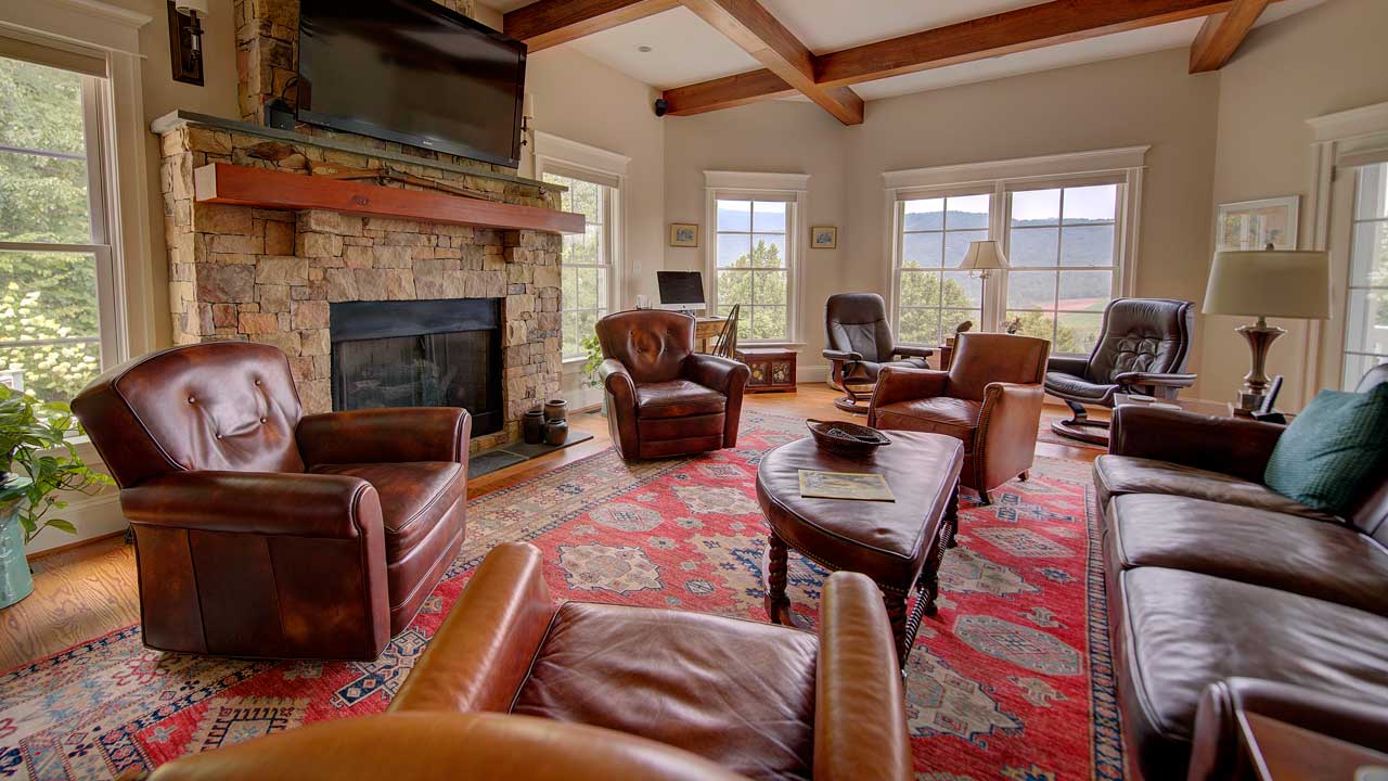 121 Lexington Ct living room with built-ins