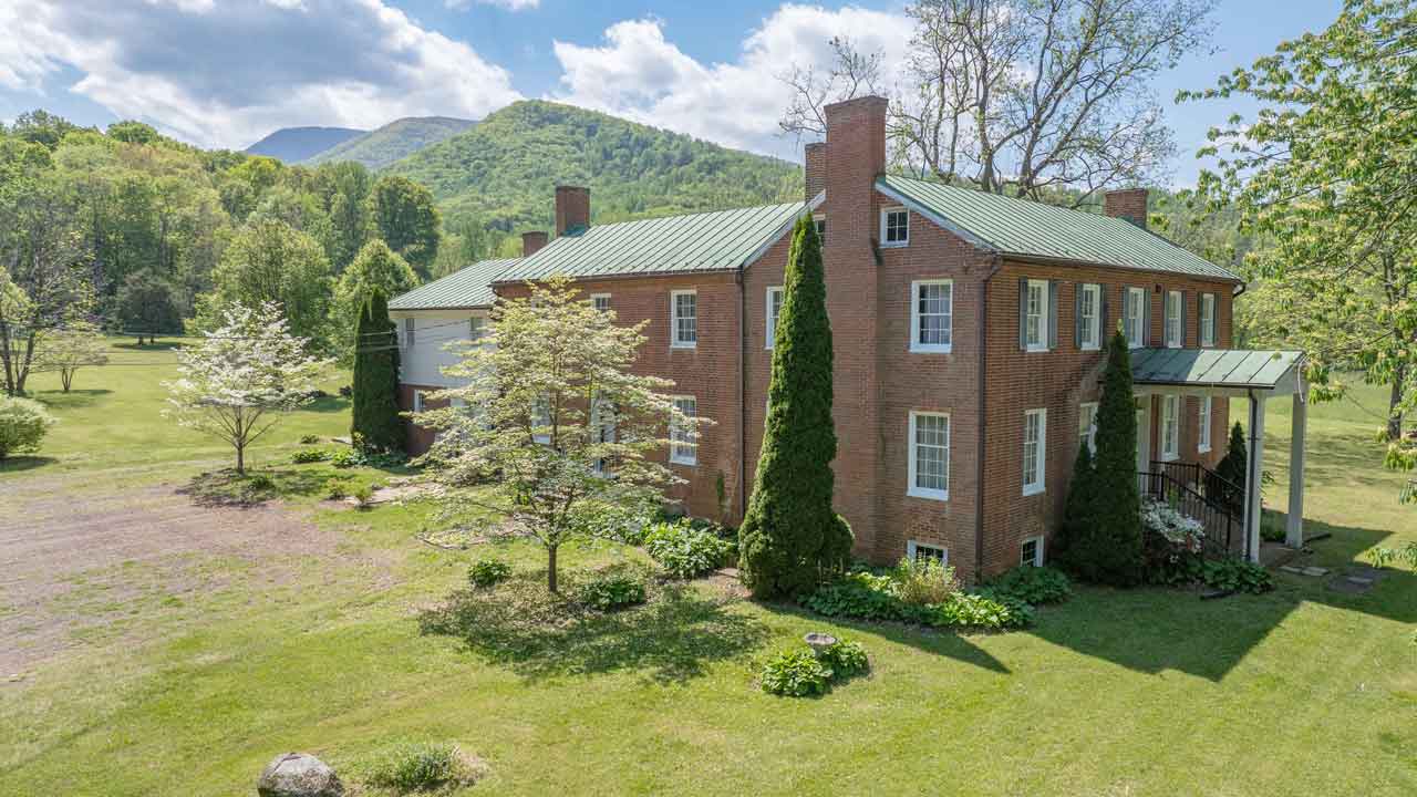 Charlottesville Farms Estates Country Homes