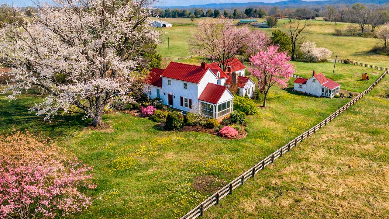 Historic Oakley farm in Central Virginia represented by Bridget Archer and Pam Dent